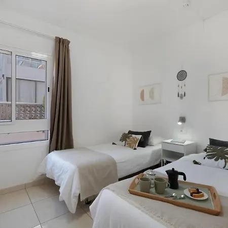 Serene Terrace And Pool * بلايا ذي لاس أميريكاس