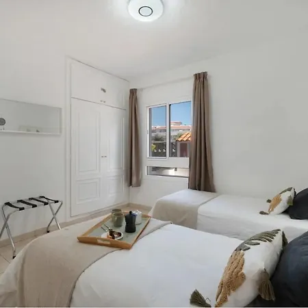 شقة Serene Terrace And Pool