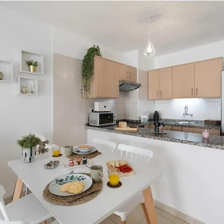 Serene Terrace And Pool بلايا ذي لاس أميريكاس