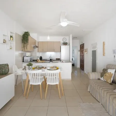 Serene Terrace And Pool Apartman *