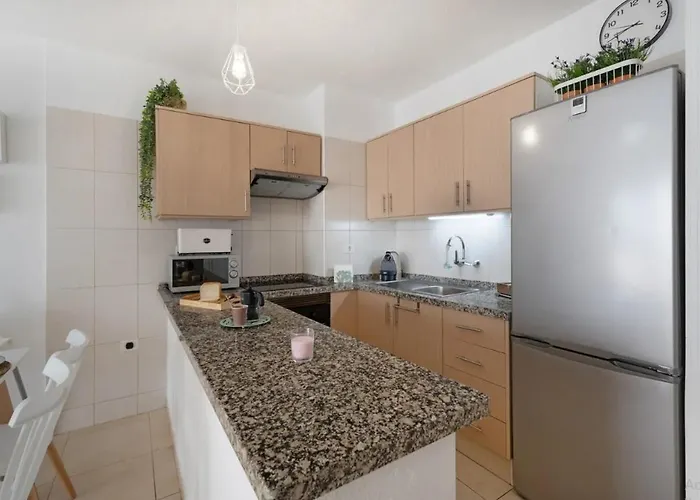 Serene Terrace And Pool *