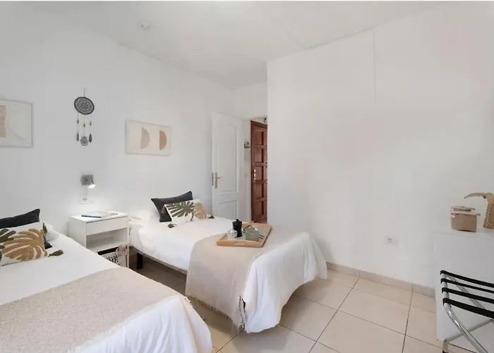 Serene Terrace And Pool Apartman